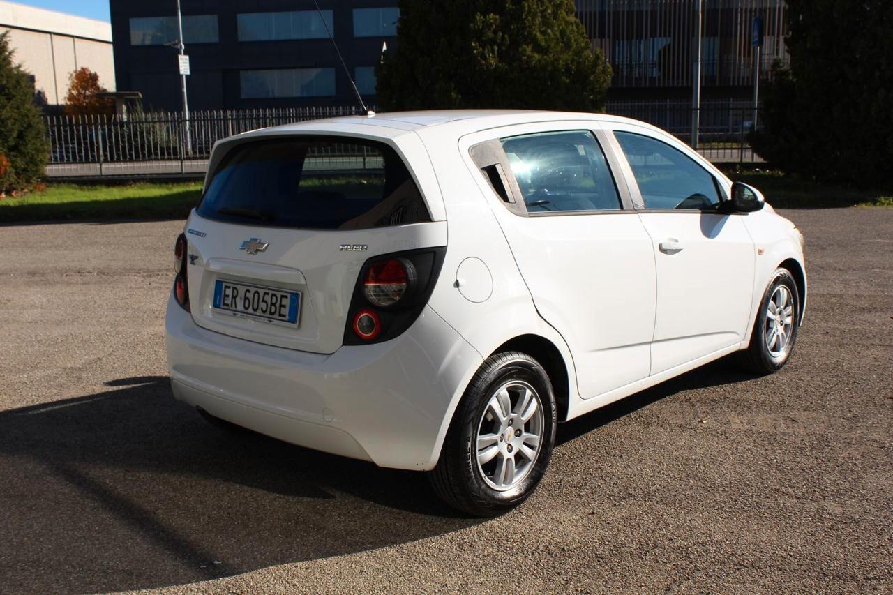 Chevrolet Aveo 1.2 86CV METANO