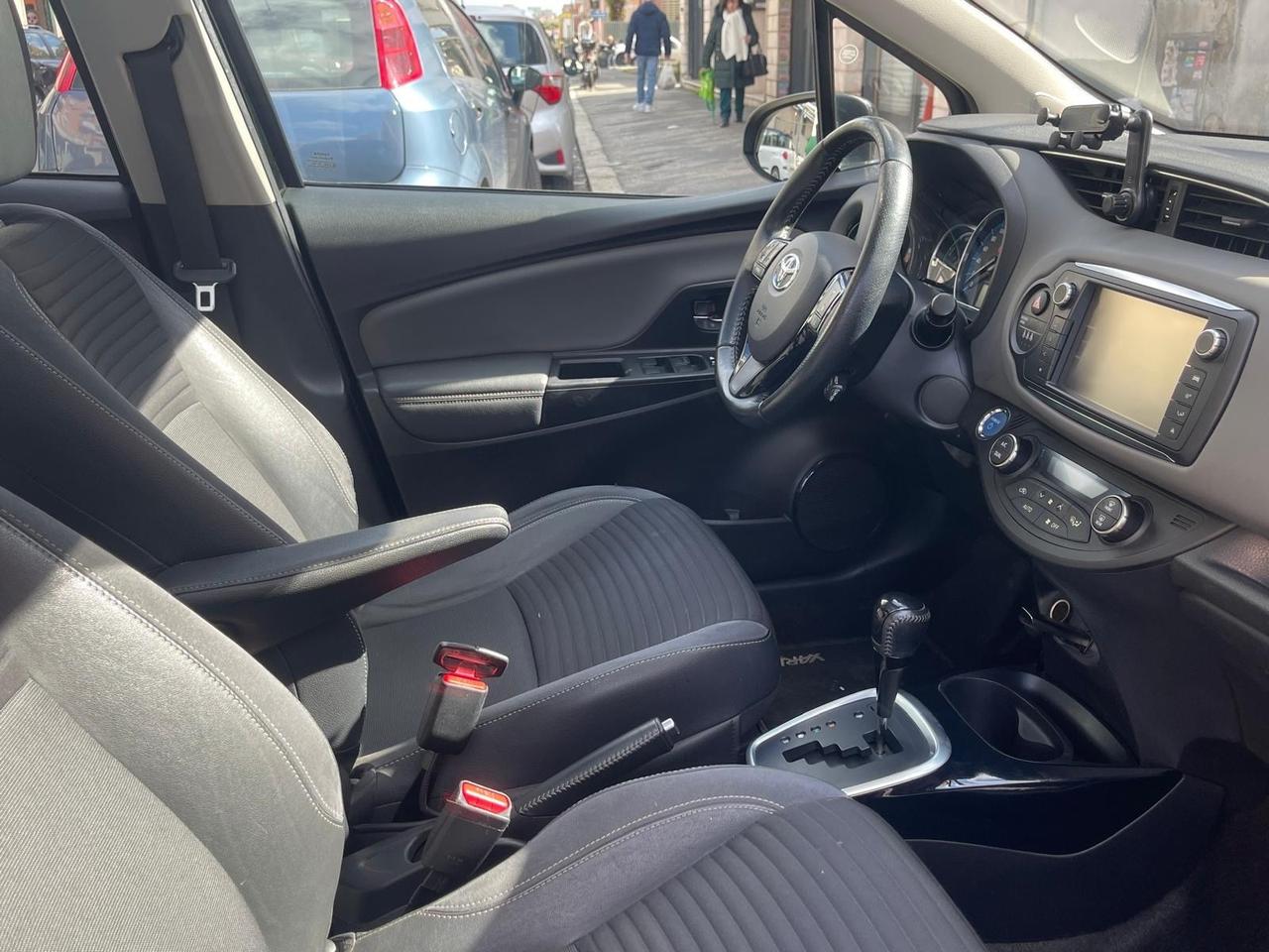 Toyota Yaris Trend red edition full optional