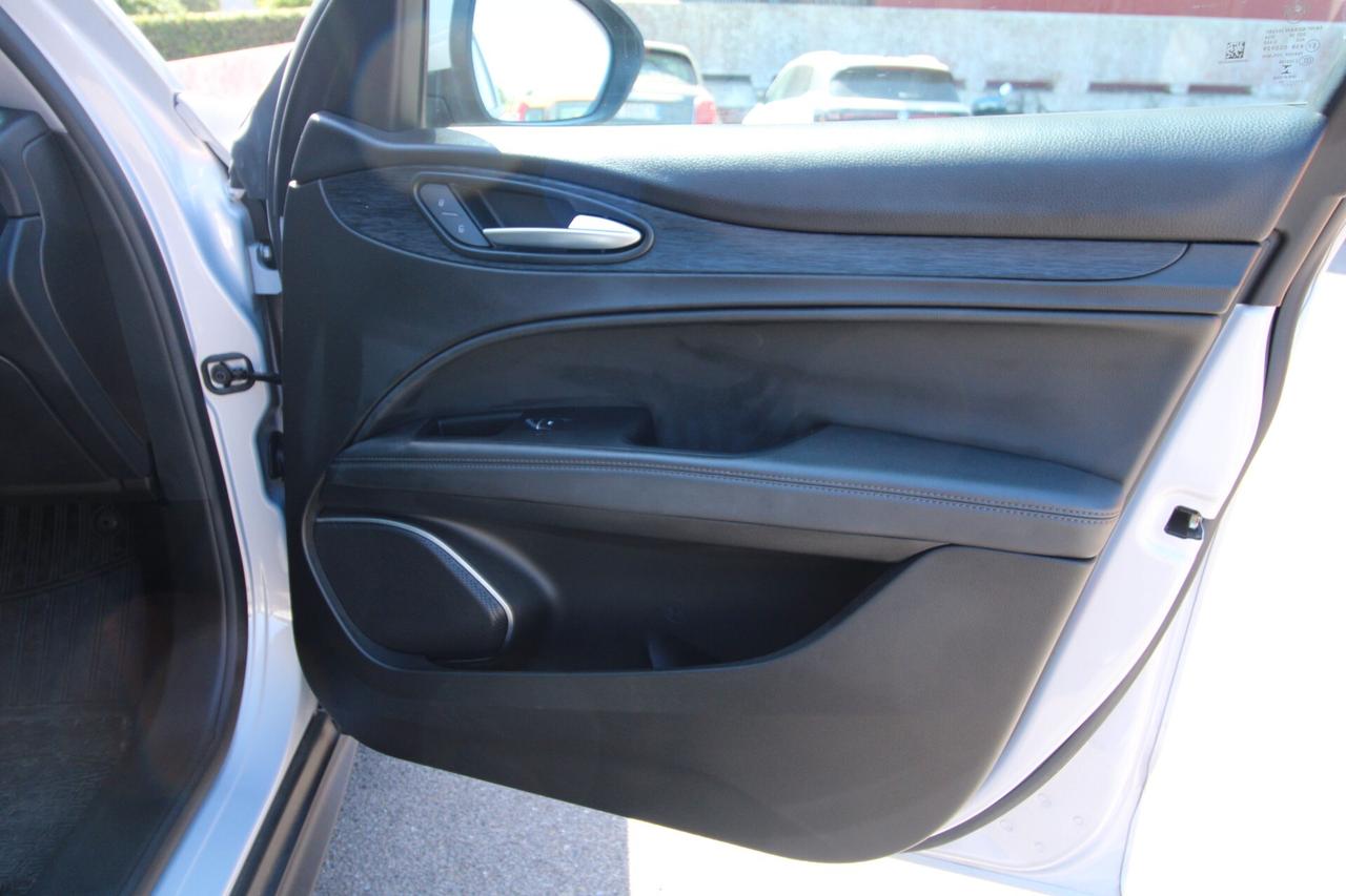 Alfa Romeo Stelvio 2.2 Turbodiesel 190 CV AT8 RWD Executive