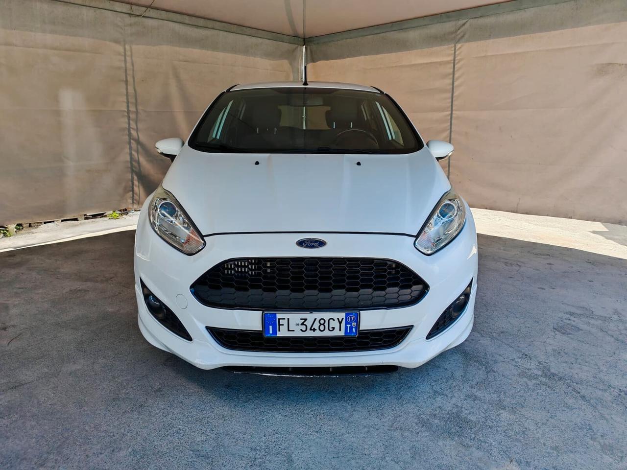 Ford Fiesta 1.5 TDCi 75CV 5 porte ST-Line