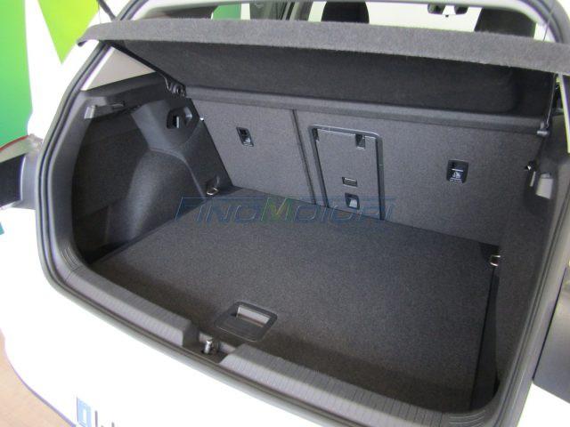 VOLKSWAGEN Golf 1.5 eTSI 150 CV DSG Life