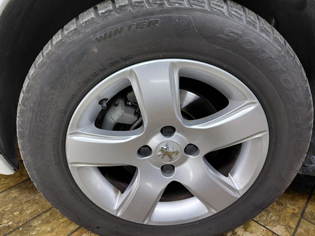 Peugeot 3008 1.6 HDi 115CV anno 2013