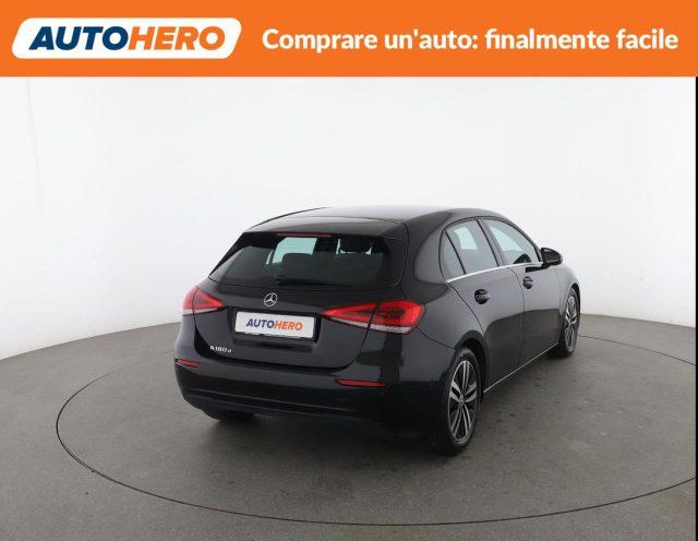 MERCEDES-BENZ A 180 d Automatic Business