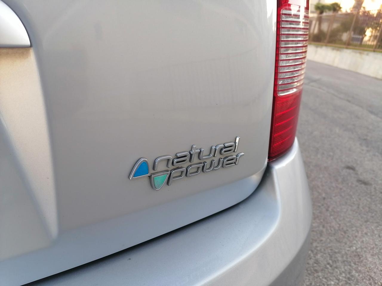 Fiat Panda 1.4 BENZ/METANO *128.000KM* 2011