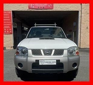 Nissan NP300 2.5 Dci King Cab Gancio traino