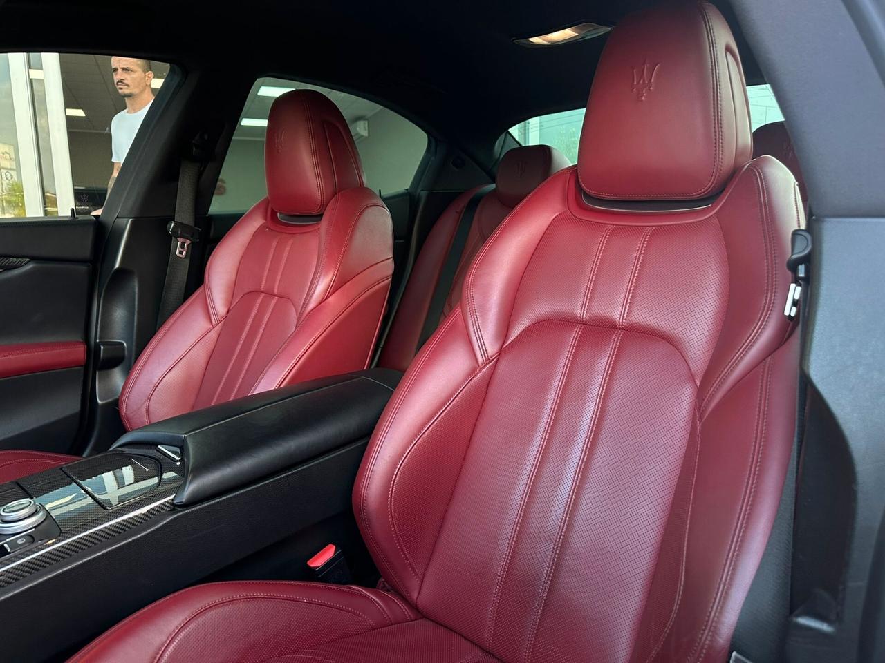 Maserati Ghibli V6 430 CV Q4 Gransport