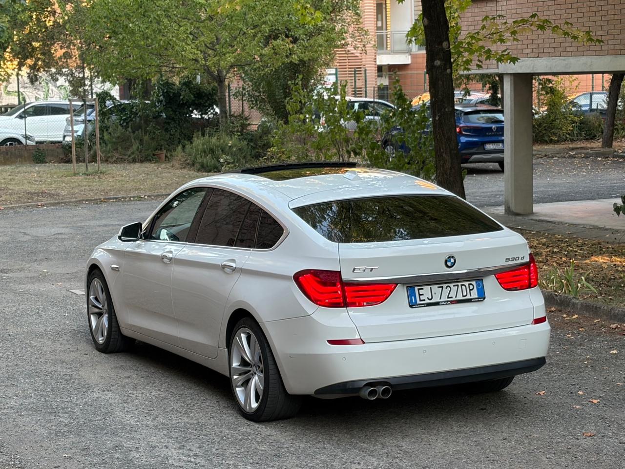 BMW 530GT 3.0d 2011 euro5 138000km pelle tetto ecc FULL