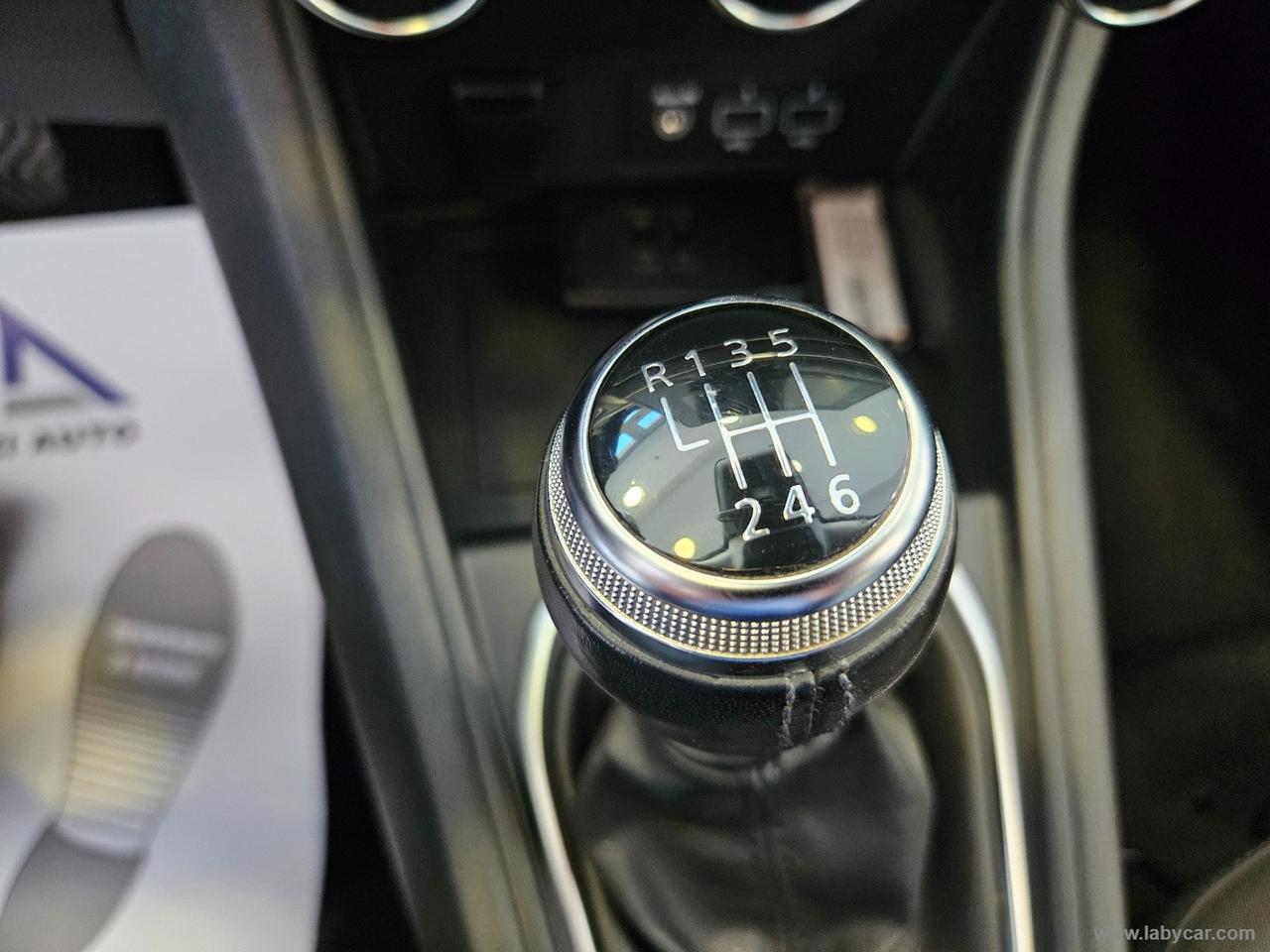 RENAULT Captur TCe 140 CV Intens