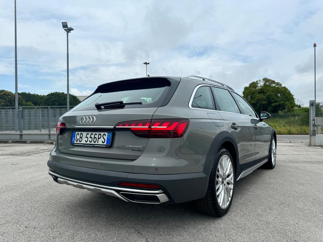 AUDI A4 ALLROAD 2.0 Tdi -Virtual Led Ambient 19