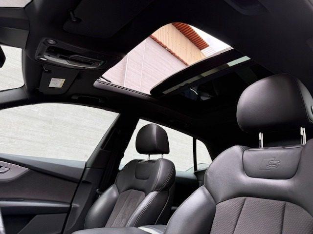 AUDI Q8 50 TDI 286 CV quattro tettuccio cerchi 22" D-TEMP