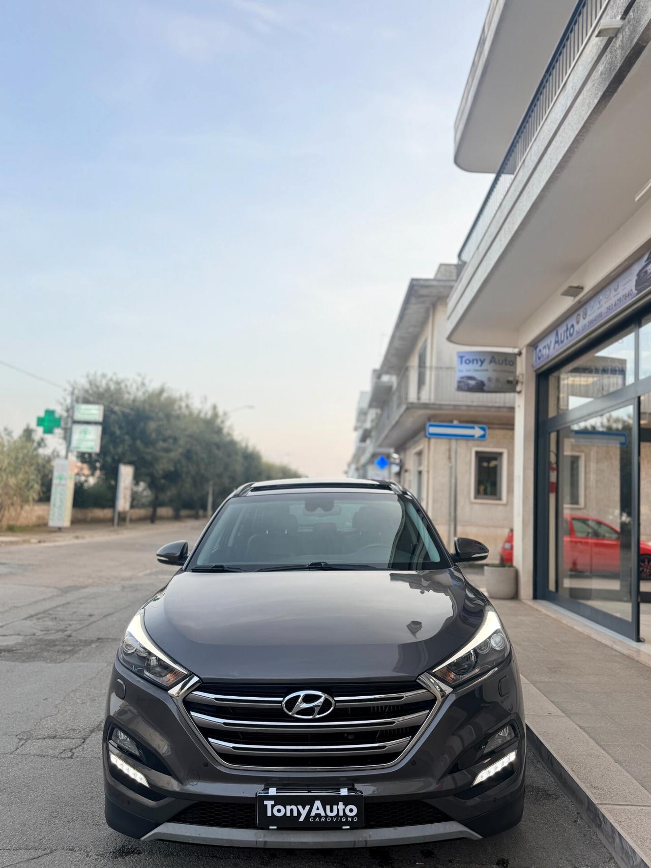 Hyundai Tucson 1.7 CRDi XPossibleTETTO APRIBILE,TELECAMERA,NAVI,ANDROID AUTO,BLUETOOTH,FULL LED,PELLE