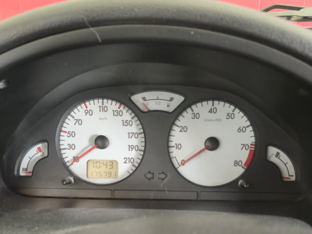 Citroen SAXO 1.6i 16V cat 3 porte VTS