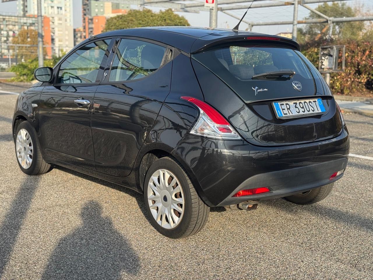 Lancia Ypsilon 1.2 69 CV 5 porte S&S Platinum