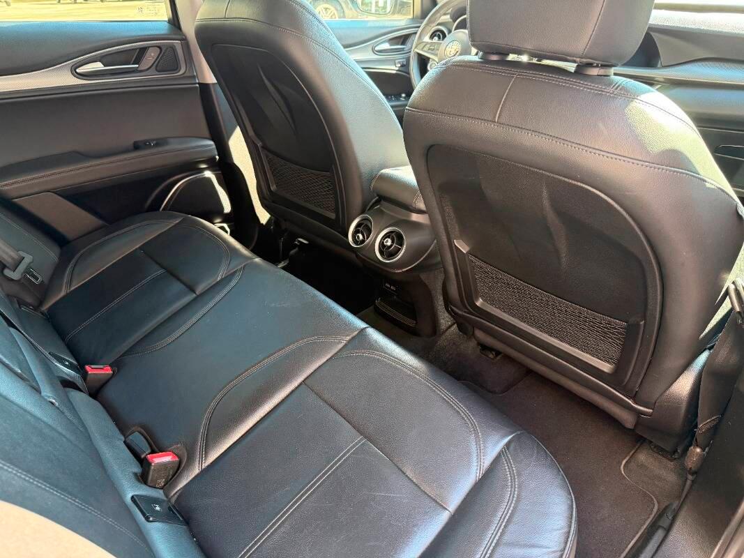 Alfa Romeo Stelvio 2.2 t Executive Q4 210cv auto