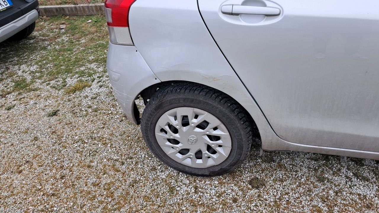 Toyota Yaris 1.0 5 porte Sol GPL xCommercianti
