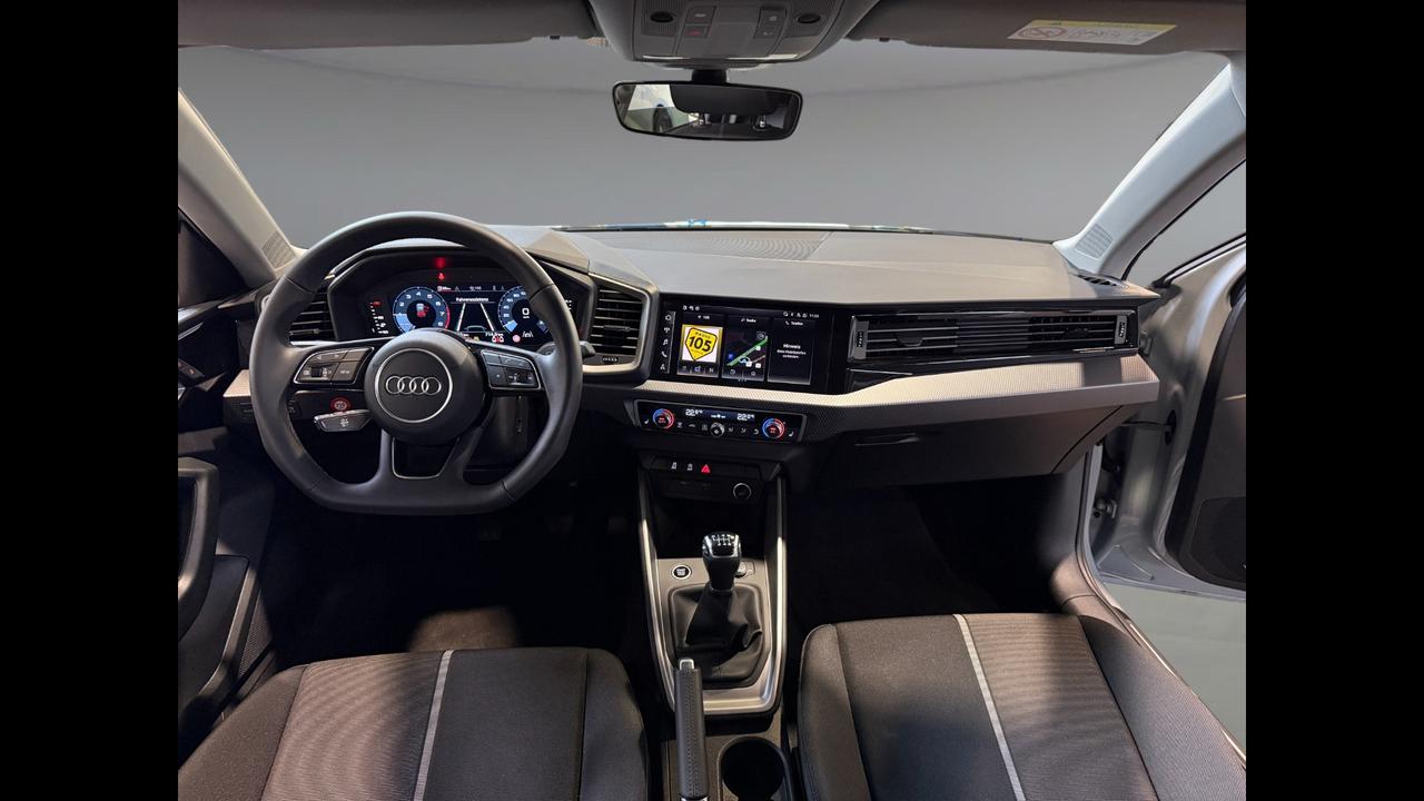 AUDI A1 II 2022 allstreet - A1 allstreet 30 1.0 tfsi Business 116cv