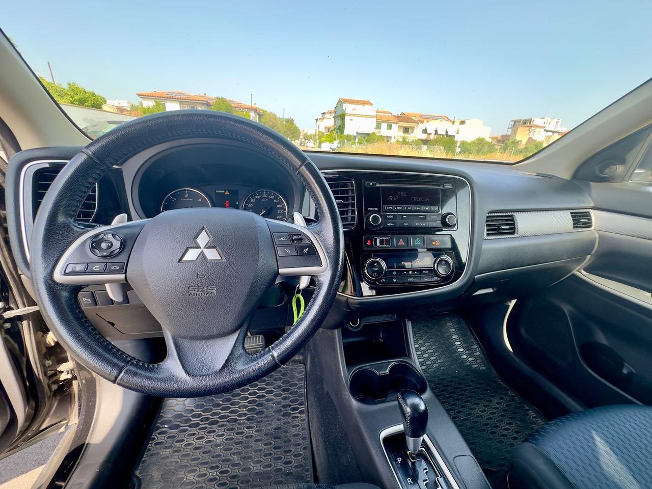 Mitsubishi Outlander 2.2 DI-D Clear Tec Intense #5766