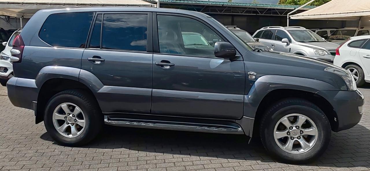 Toyota Land Cruiser 3.0 D-4D 16V cat 5 porte aut. Wagon