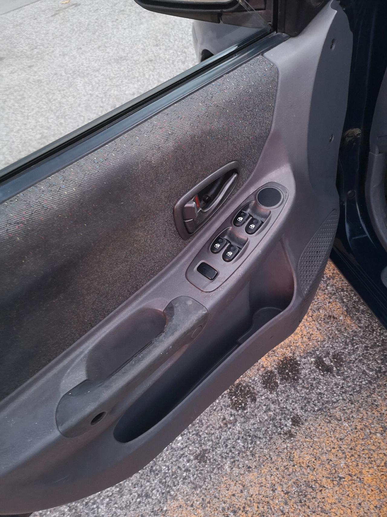 Hyundai Accent 1.3 benz 86 cv - 2002