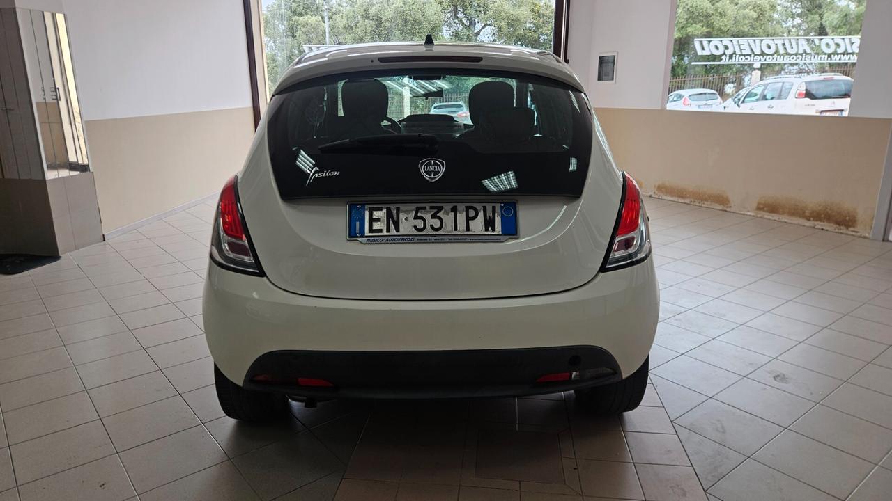 Lancia Ypsilon 1.2 69 CV 5 porte S&S Platinum