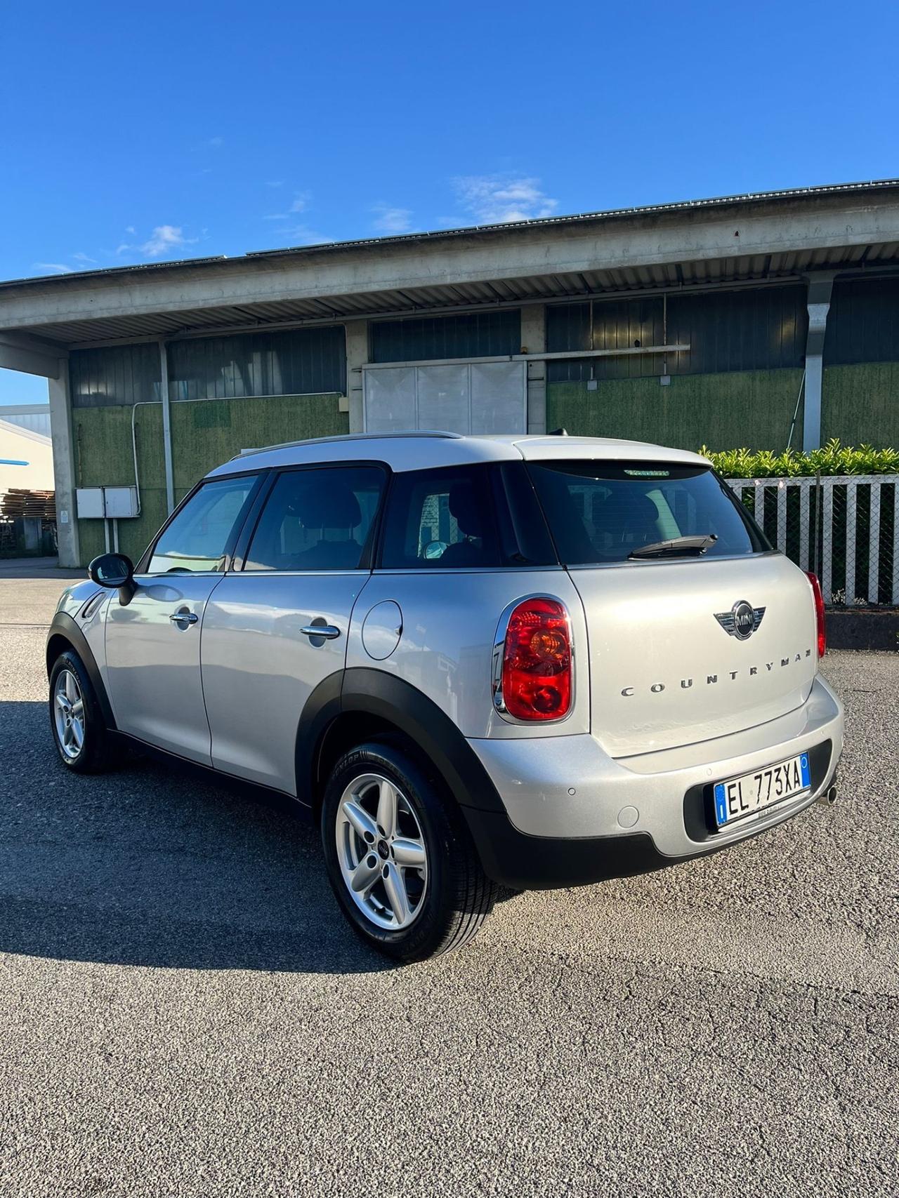 Mini Cooper Countryman Neopatentati