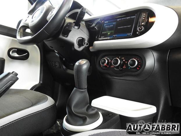 RENAULT - Twingo - SCe Duel2 MMI System Pdc Design