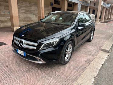 Mercedes GLA200d 4Matic Premium garantita-2016