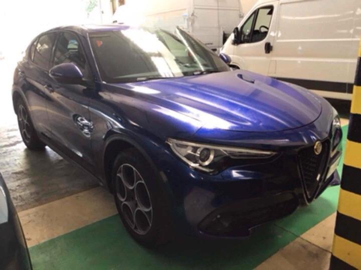 Alfa Romeo Stelvio 2.2 Turbodiesel 190 CV AT8 Q4 Sprint
