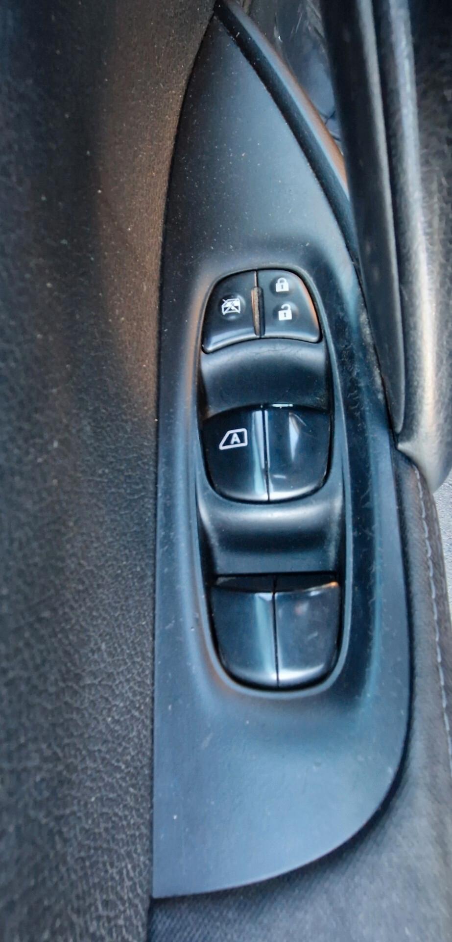 Nissan Qashqai 1.5 dCi DPF Tekna