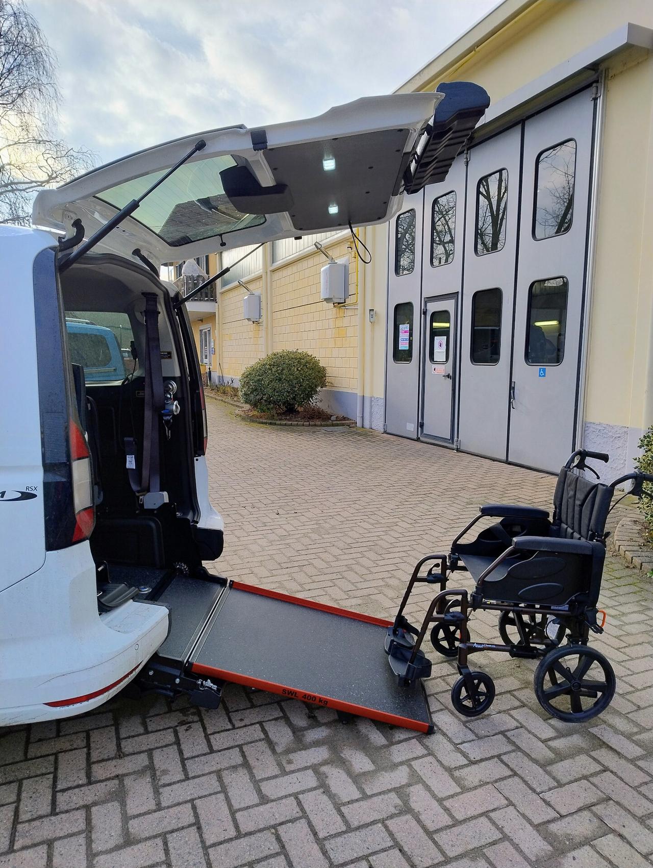 Ford Connect Passo Lungo Trasp disabili Benzina Automatico