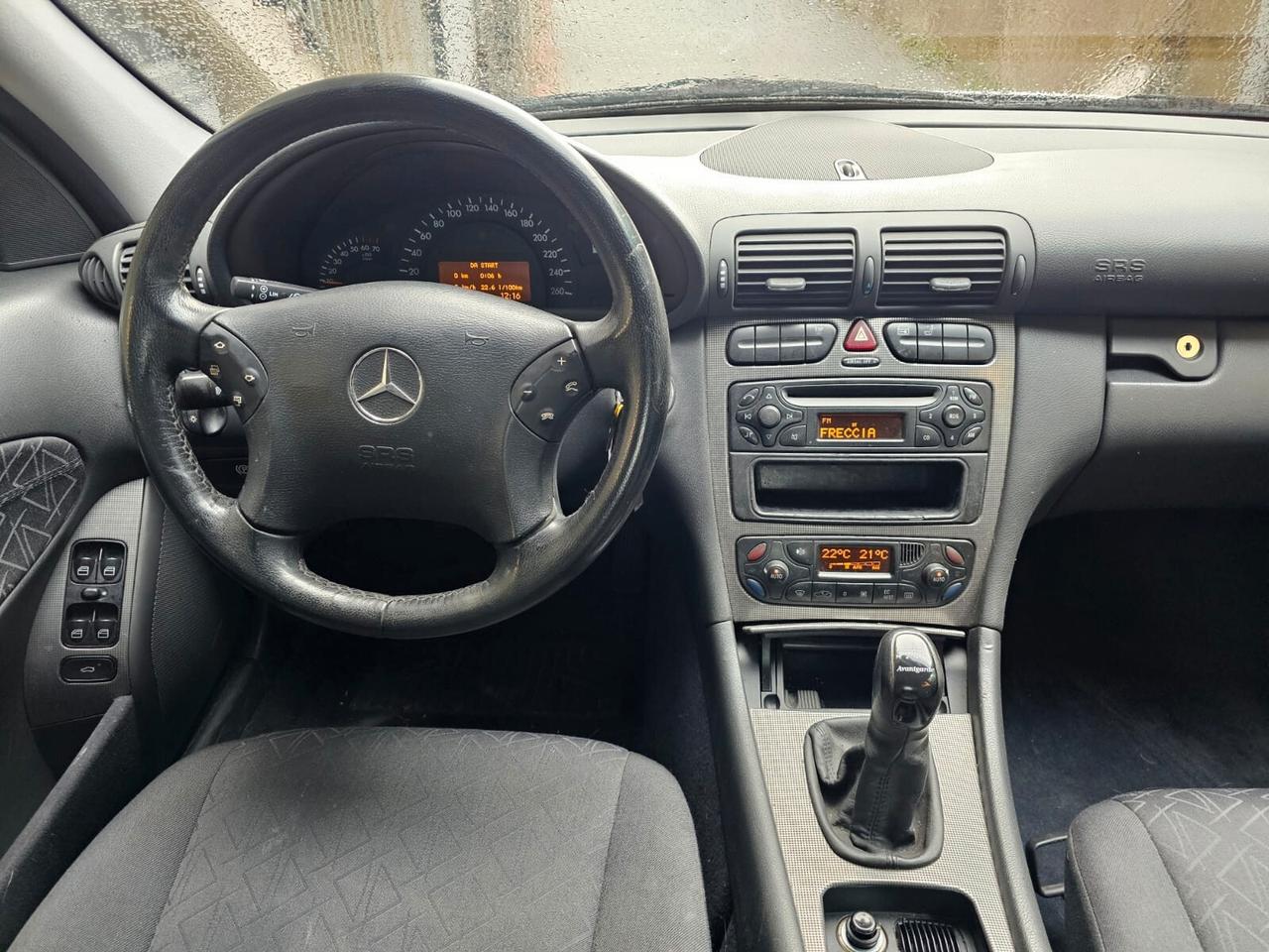 Mercedes-benz C 200 benzina