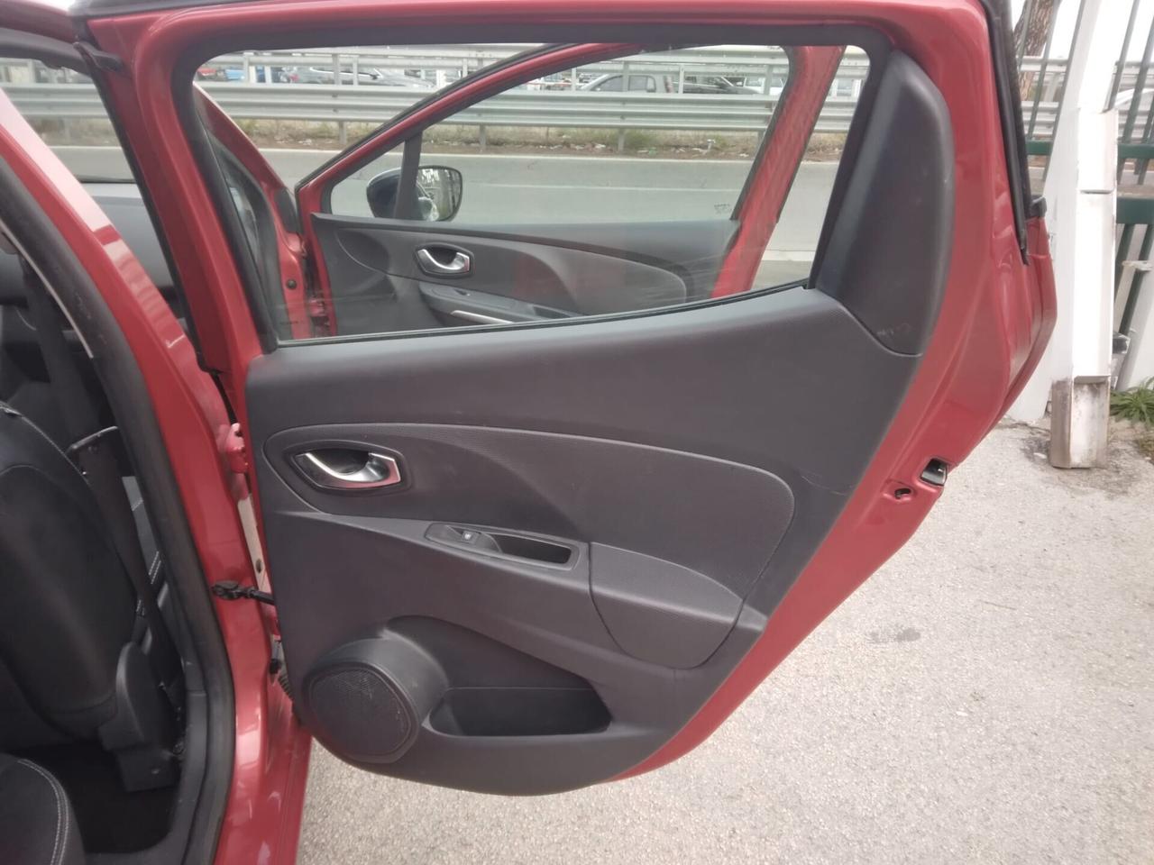 Renault Clio 1.5 dCi Costume National 2015