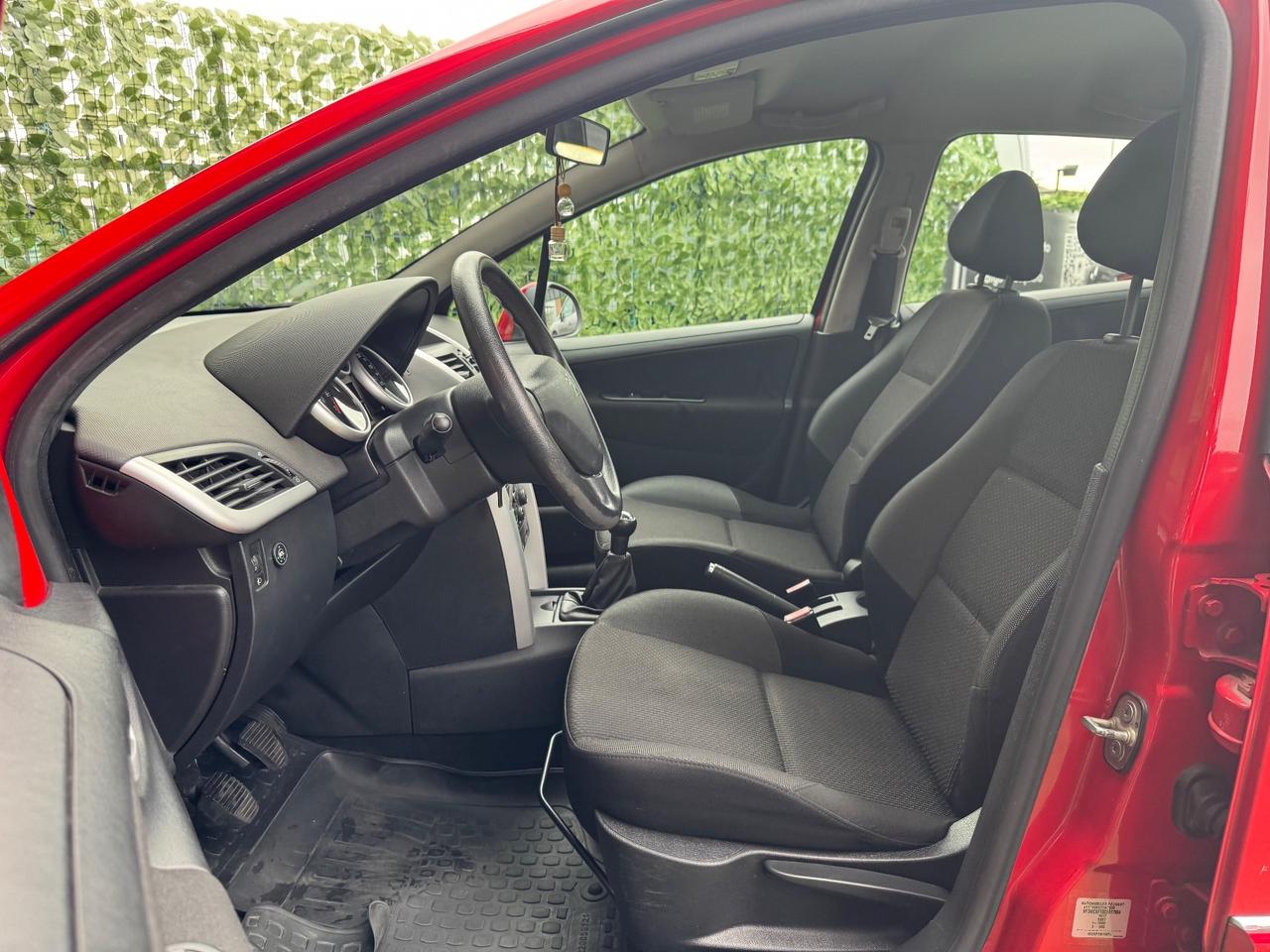 Peugeot 207 Plus 1.4 8V 75CV 5p. ECO GPL
