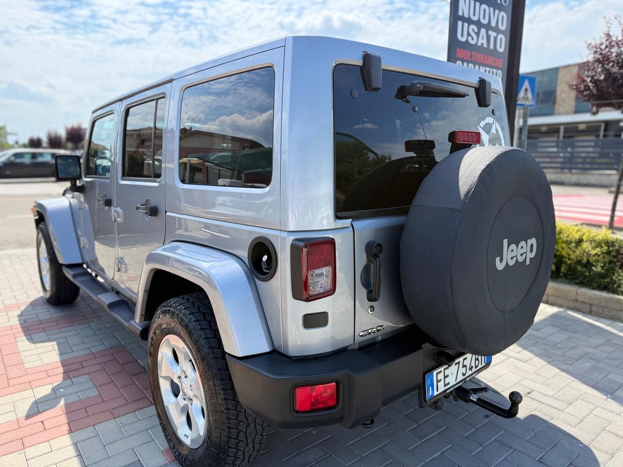 Jeep Wrangler Unlimited 2.8 CRD DPF Sahara Auto