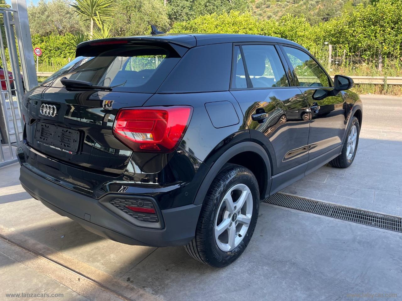 AUDI Q2 30 TDI Business Advanced