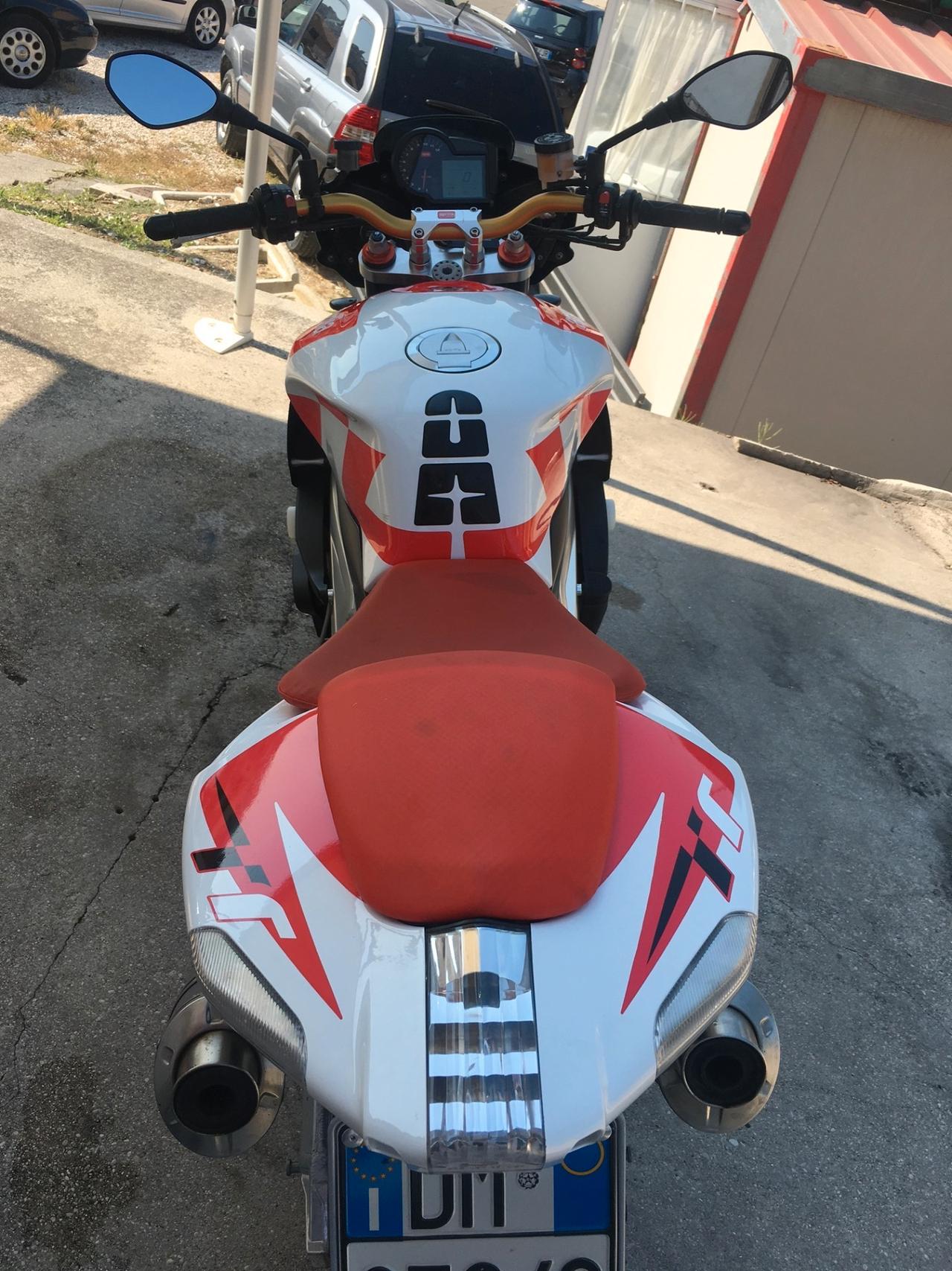 Aprilia Tuono 1000 R R