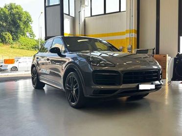 Porsche Cayenne 2.9 V6 441CV ASSE POST. STERZANTE R21 FULL