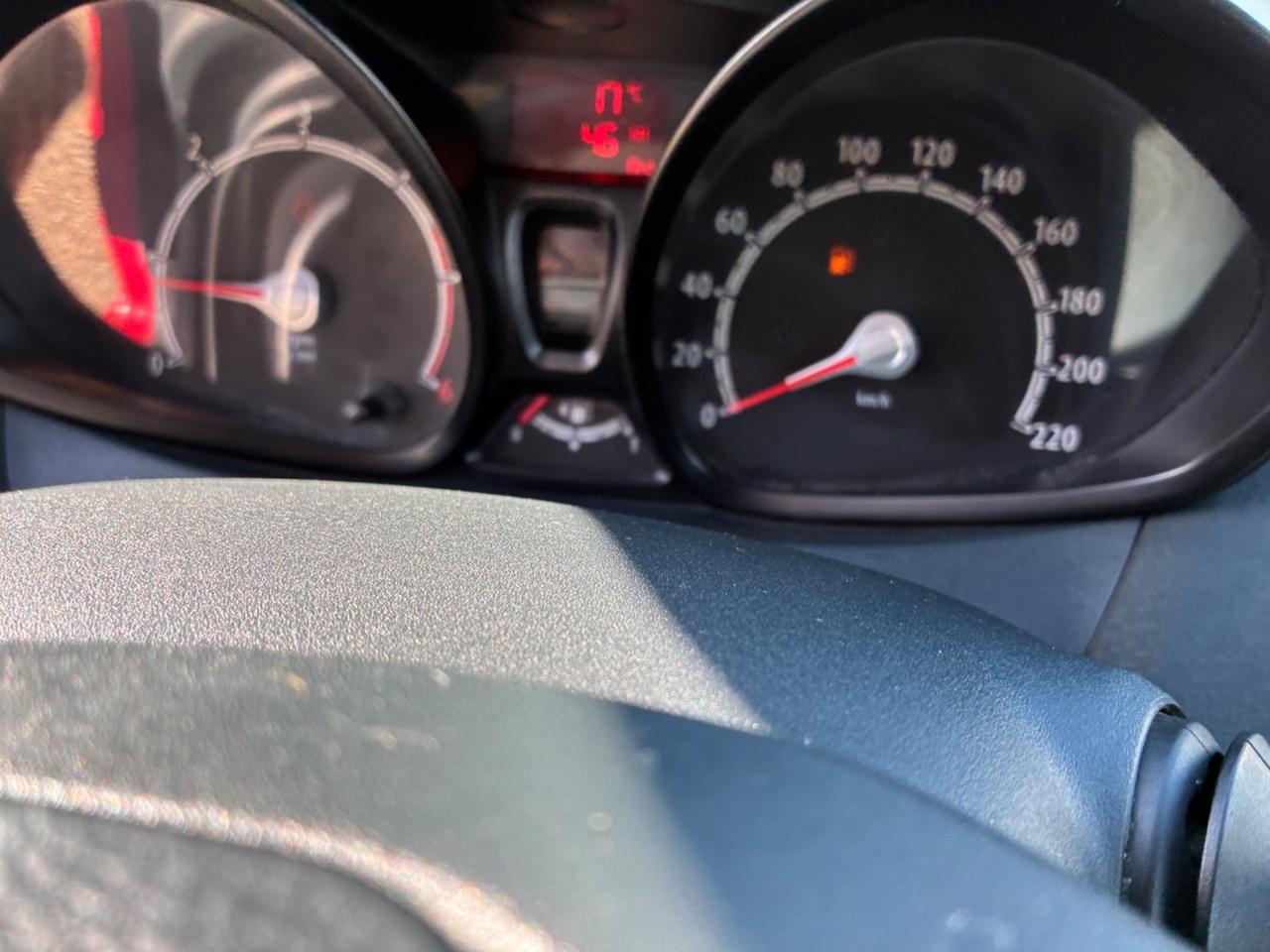 Ford Fiesta 1.4 TDCi 70CV 3 porte Titanium