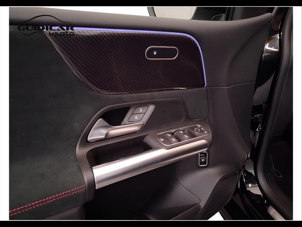 Mercedes-Benz Classe B - W247 2023 - B 180 d AMG Line Advanced Plus auto