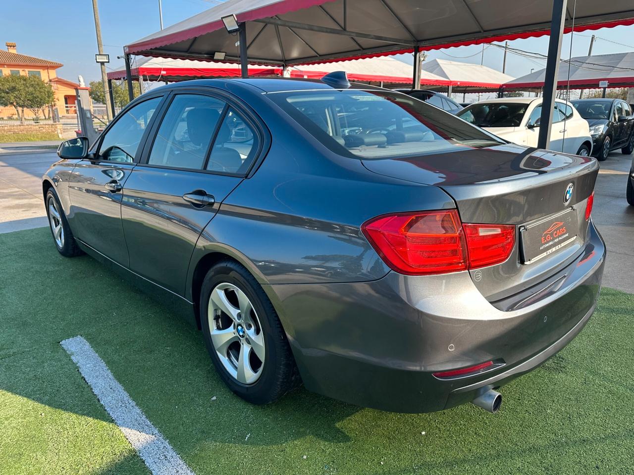 BMW 320 D*BERLINA*LUXURY*NAVI*PELLE*PDC*BLUETOOTH*