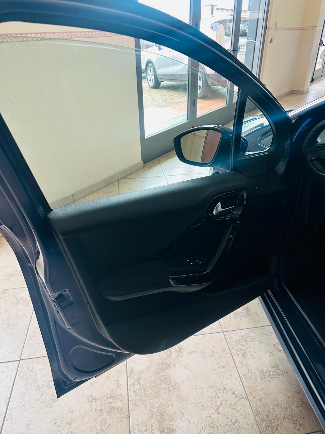 Peugeot 208 1.6 e-HDi 92 CV Stop&Start 5 porte Allure