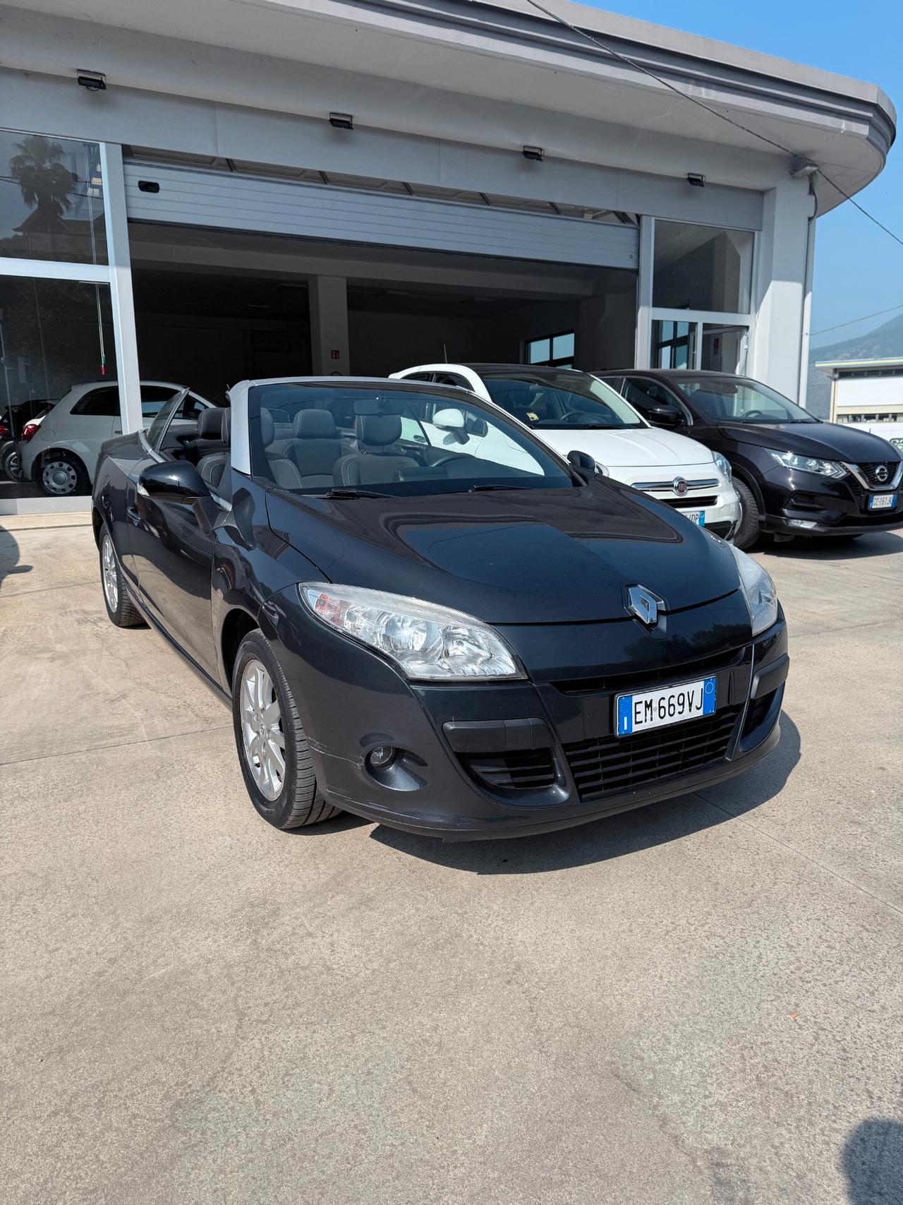 Renault Megane Mégane C-C 1.5 dCi 110CV Wave Edition