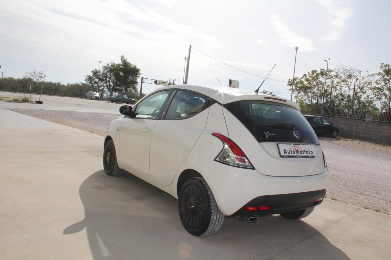 Lancia Ypsilon 1.3 MJT 16V 5 porte S&S Elefantino (70KW-95CV Neopatentati)