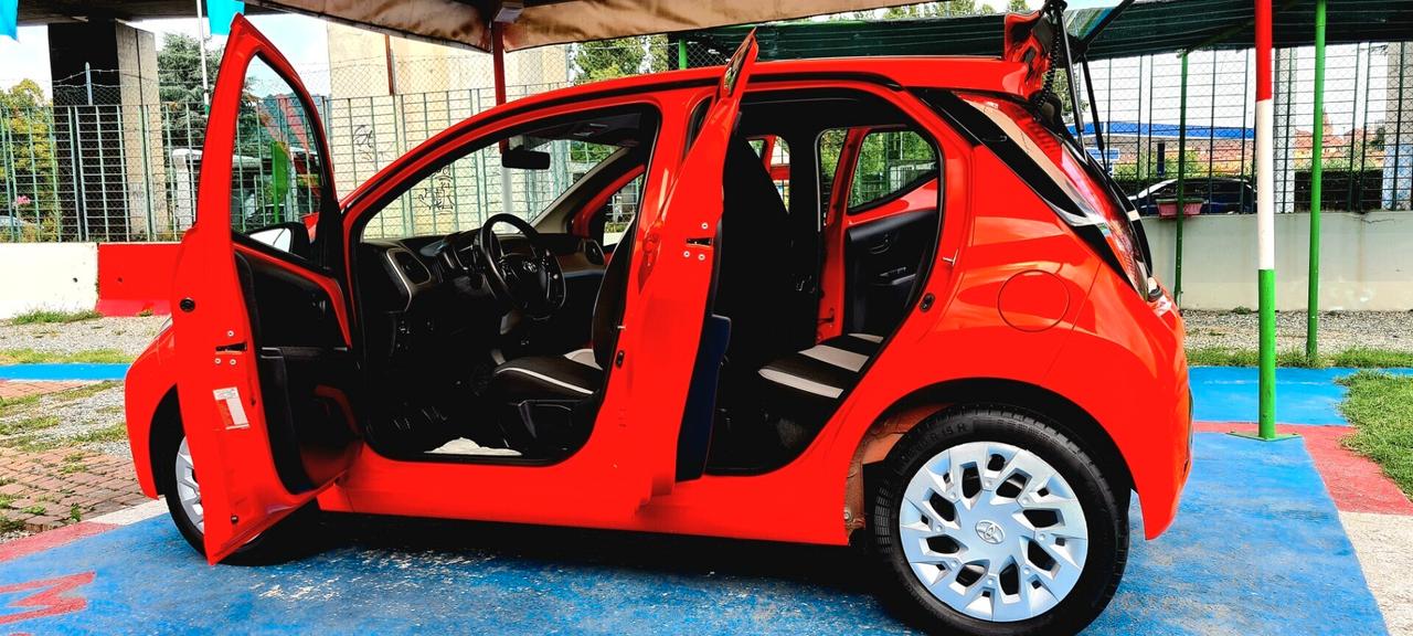 TOYOTA AYGO 1.0 BENZINA SOLI 31 MILA KM EURO6