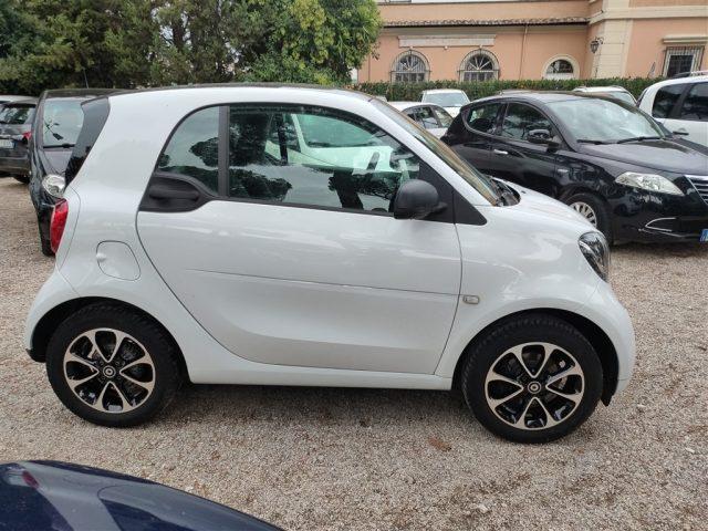 SMART ForTwo 1.0 T.amic CARPLAY,CRUISE,CERCHI LEGA,CLIMA
