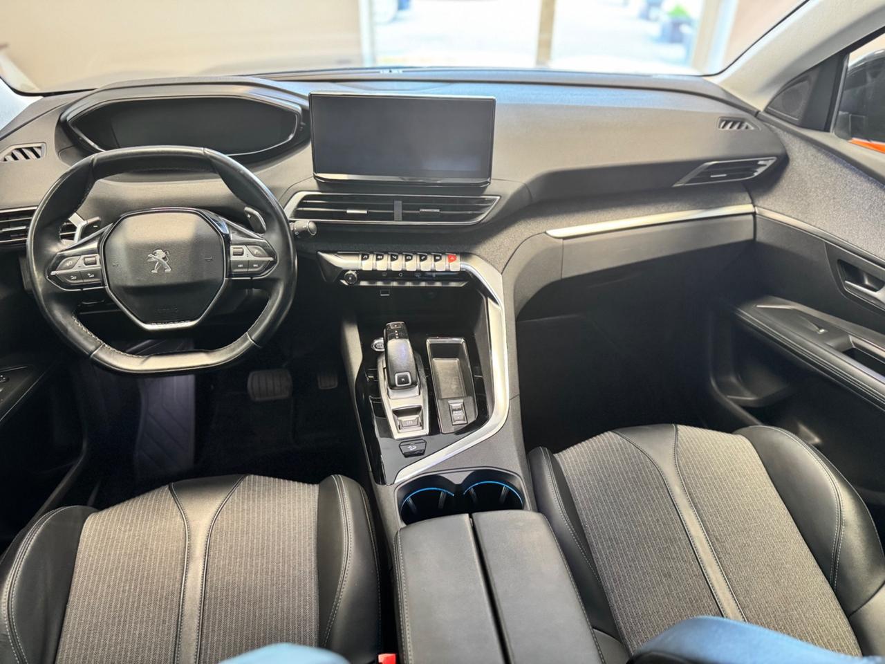 Peugeot 3008 BlueHDi 130 S&S EAT8 Allure