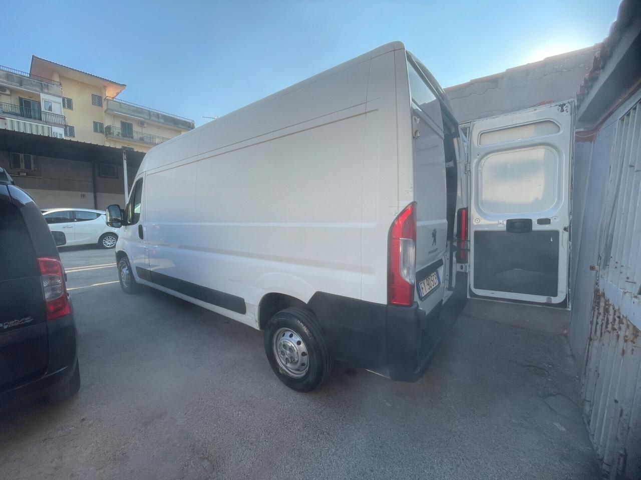 Peugeot BOXER 2.0 BlueHDi 130CV H2 L3