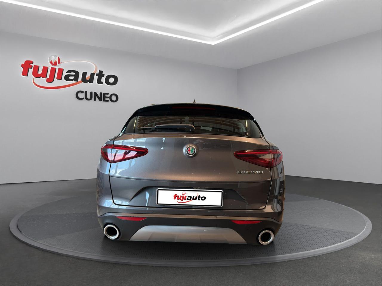 Alfa Romeo Stelvio 2.2 t Business rwd 180cv auto