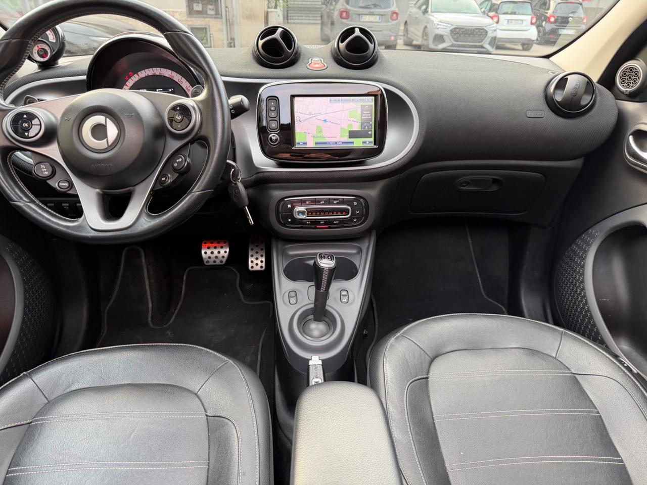 Smart ForFour BRABUS 0.9 Turbo twinamic 90cv TETTO APRIBILE