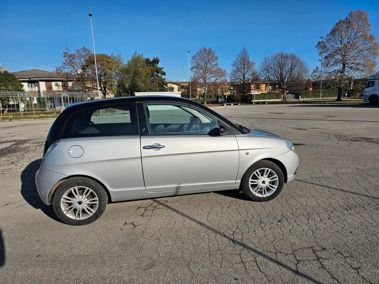 Lancia Ypsilon 1.2 Argento